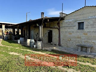 Villa in Vendita a Minervino Murge, 179'000€, 400 m², con Box