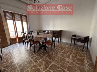 Casa Indipendente in Vendita a Canosa di Puglia, 79'000€, 107 m²