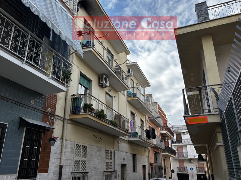 Bilocale in Vendita a Canosa di Puglia, 69'000€, 63 m²