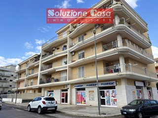 Quadrilocale in Vendita a Canosa di Puglia, 169'000€, 115 m²