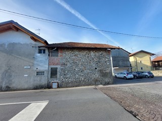 Box in Vendita a Gattico Veruno, 45'000€, 68 m²
