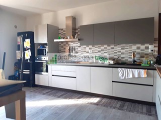 Casa Indipendente in Vendita a Celenza sul Trigno, 110'000€, 150 m²
