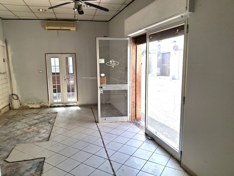 Immobile commerciale in Vendita a Ferrara, 28'000€, 48 m²