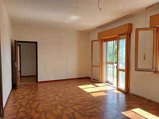 Casa Indipendente in Vendita a Copparo, 88'000&euro;, 280 m²