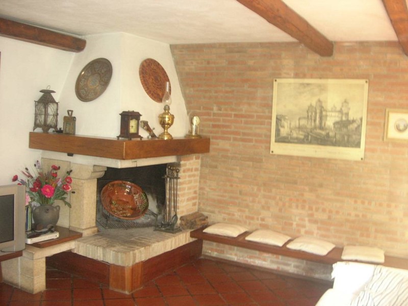 Villa in Vendita a Ferrara, 365'000€, 375 m²