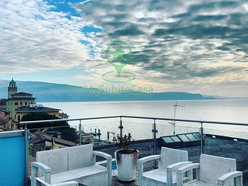 Appartamento in Vendita a Gardone Riviera, 1'400'000€, 800 m²