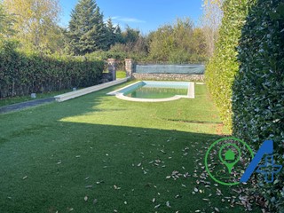 Villa in Vendita a Desenzano del Garda, 943'000€, 252 m²