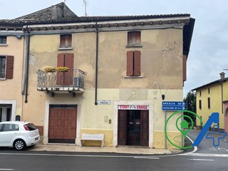 Appartamento in Vendita a Solferino, 350'000&euro;, 560 m²