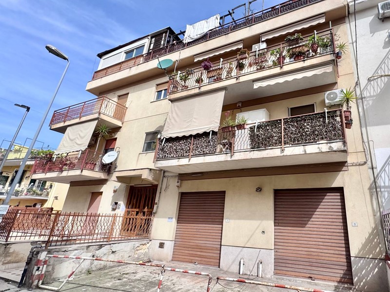 Ufficio in Vendita a Palermo, 45'000€, 50 m²