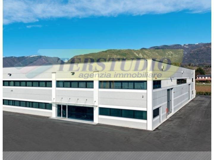 Capannone in Vendita a Monte Marenzo, 650'000€, 4730 m²