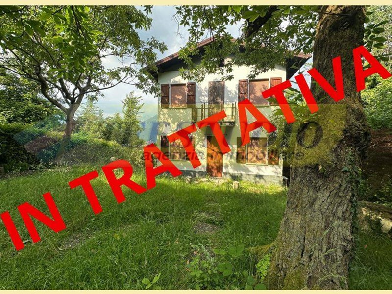 Villa in Vendita a Olginate, 220'000€, 100 m²