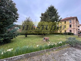 Appartamento in Vendita a Robbiate, 290'000€, 450 m²