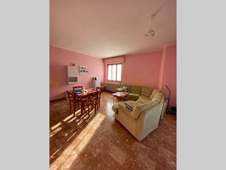 Appartamento in Vendita a Montegiorgio, 145'000€, 160 m²