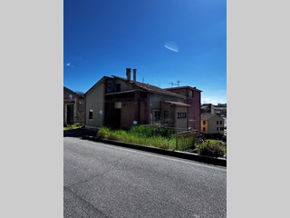 Casa Indipendente in Vendita a Montottone, 49'000€, 240 m²