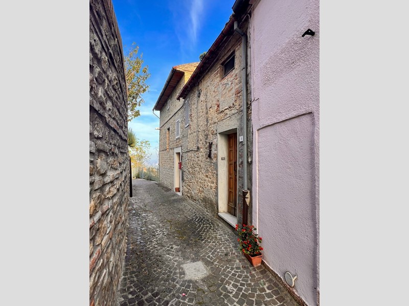 Rustico in Vendita a Penna San Giovanni, 29'000&euro;, 70 m²