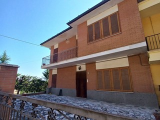 Appartamento in Vendita a Montappone, 95'000€, 120 m²