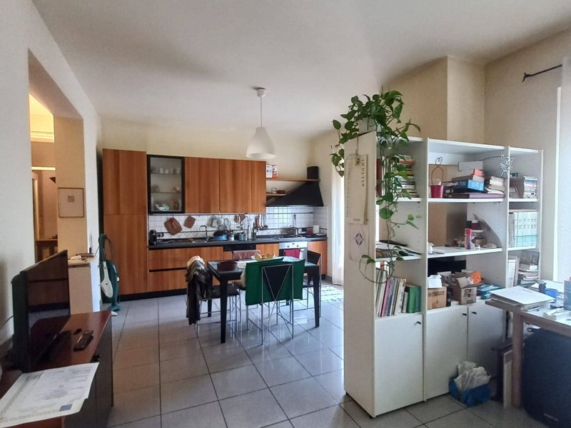 Casa Indipendente in Vendita a Servigliano, 300'000€, 350 m²