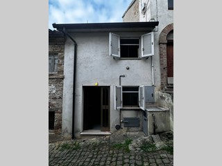 Casa Indipendente in Vendita a Montegiorgio, 55'000€, 60 m²