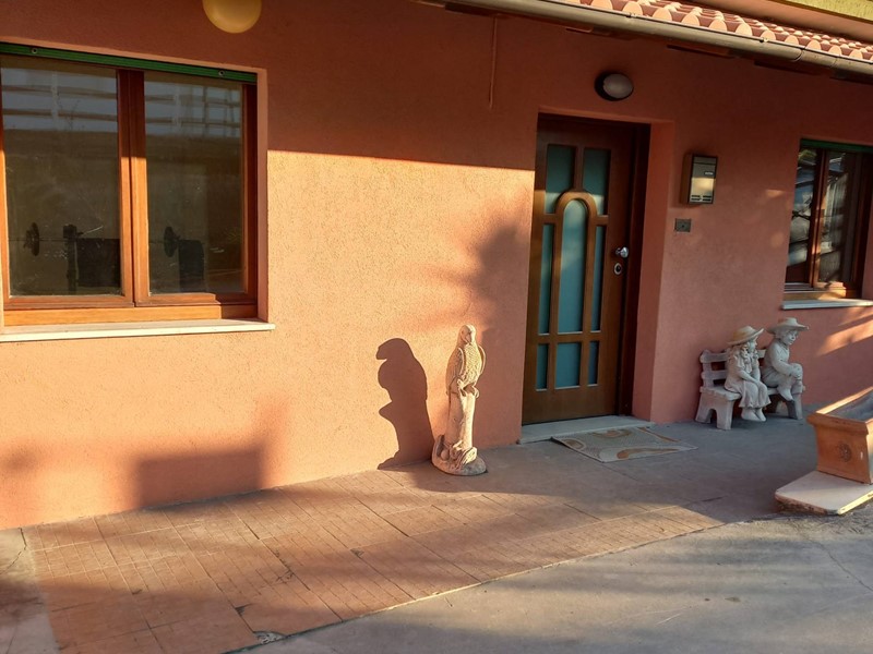 Appartamento in Vendita a Montegiorgio, 46'000€, 85 m²