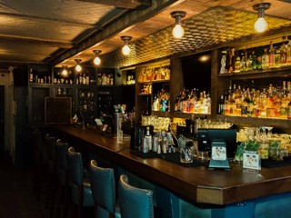 Attività commerciale in Vendita a Olgiate Olona, 170'000€, 300 m²