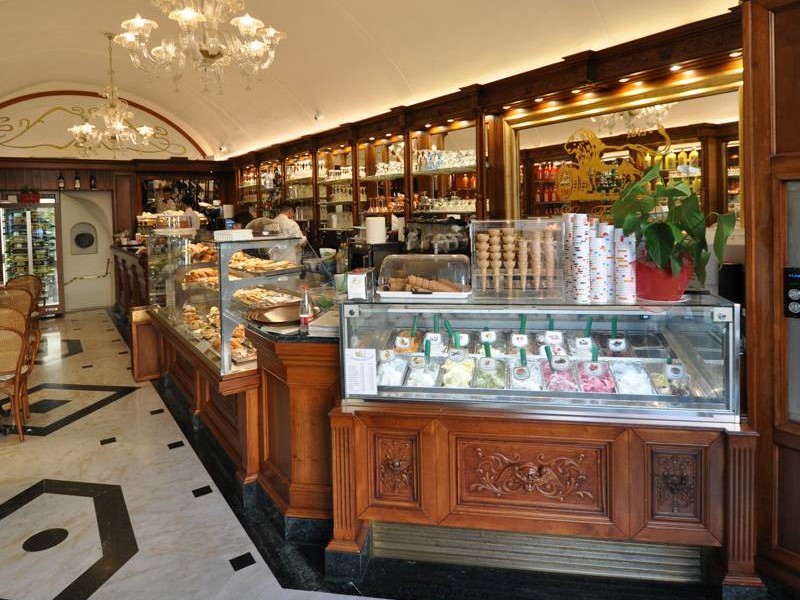 Attività commerciale in Vendita a Gallarate, 49'000€, 70 m²