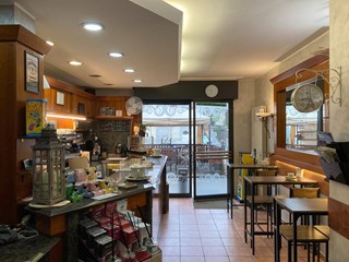 Attività commerciale in Vendita a Gallarate, 49'000&euro;, 70 m²