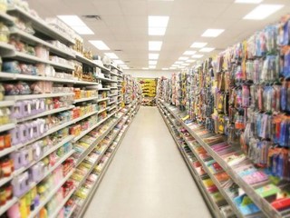 Attività commerciale in Vendita a Busto Arsizio, 13'000€, 180 m²