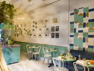 Attività commerciale in Vendita a Gallarate, 120'000€, 100 m²