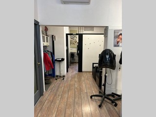 Attività commerciale in Vendita a Legnano, 20'000€, 60 m²