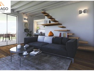 Trilocale in Vendita a Sale Marasino, 90'000€, 80 m²