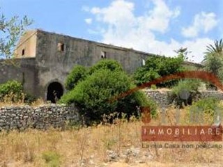 Rustico in Vendita a Noto, 4'000'000€, 1830 m²