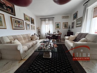Appartamento in Vendita a Siracusa, 138'000&euro;, 150 m²