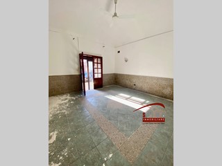 Immobile commerciale in Affitto a Siracusa, 500€, 75 m², con Box