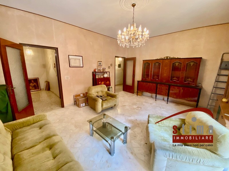 Quadrilocale in Vendita a Siracusa, 85'000&euro;, 125 m²