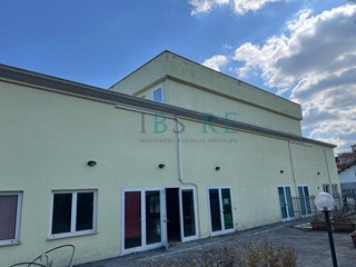 Appartamento in Vendita a Roma, 590'000€, 1275 m²