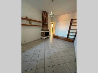 Trilocale in Vendita a Caselle Lurani, 75'000€, 80 m²