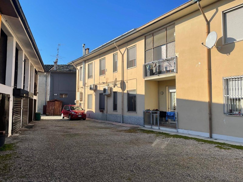 Trilocale in Vendita a Livraga, 125'000€, 120 m²
