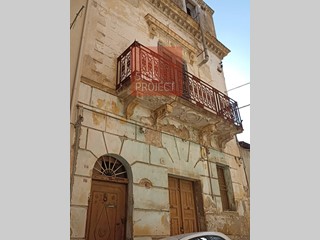 Casa Indipendente in Vendita a Alcamo, 130'000€, 340 m²