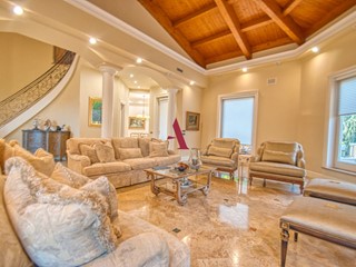 Villa in Vendita a Forino, 950'000&euro;, 500 m²