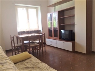 Trilocale in Vendita a Cerreto d'Esi, 38'000€, 55 m²