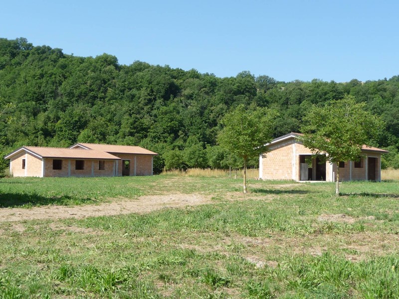 Rustico in Vendita a Genga, 320'000€, 390 m²