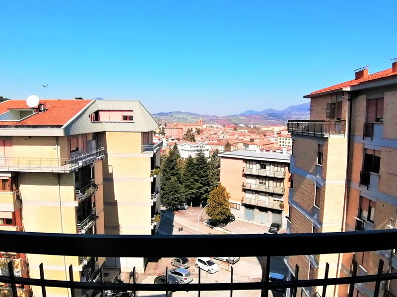Appartamento in Vendita a Fabriano, 123'000€, 100 m²