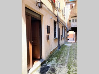 Casa Semi Indipendente in Vendita a Fabriano, 37'000€, 50 m²