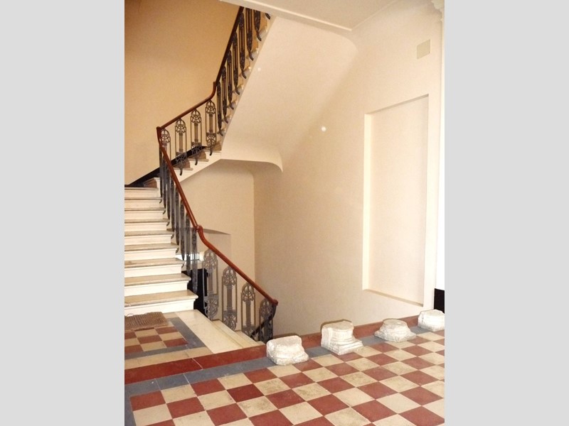 Ufficio in Affitto a Fabriano, 1'000€, 200 m²