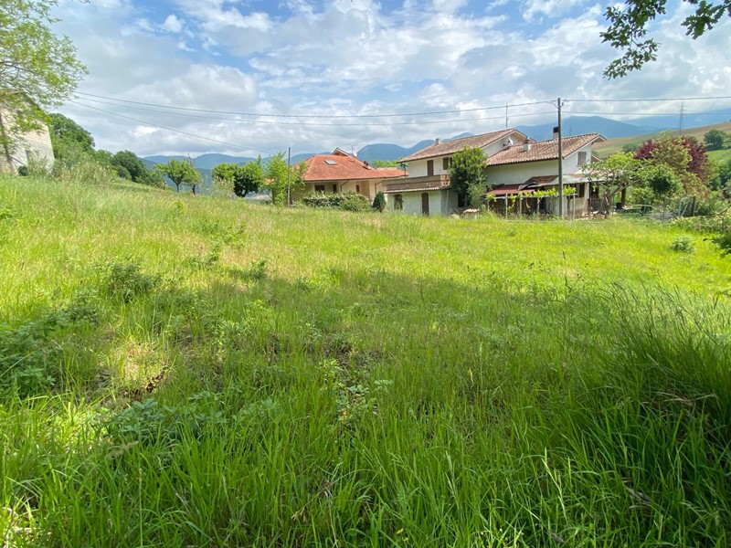 Terreno edificabile in Vendita a Fabriano, 50'000&euro;, 1200 m²