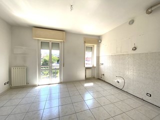 Appartamento in Vendita a Fabriano, 92'000€, 110 m²