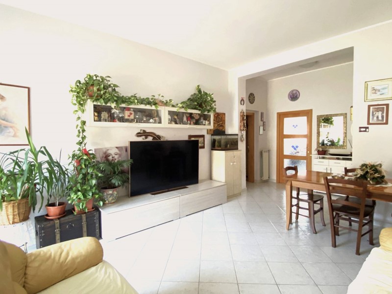 Appartamento in Vendita a Fabriano, 75'000€, 100 m²