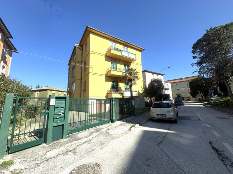 Quadrilocale in Vendita a Fabriano, 78'000€, 80 m²