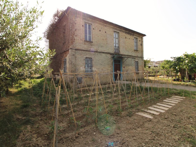 Rustico in Vendita a San Benedetto del Tronto, 620'000€, 210 m²