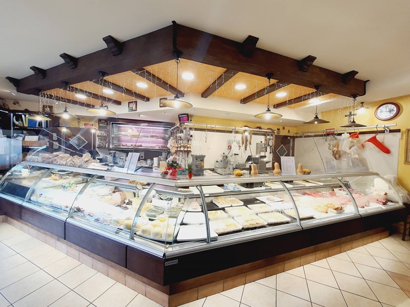 Attività commerciale in Vendita a San Benedetto del Tronto, 116 m²